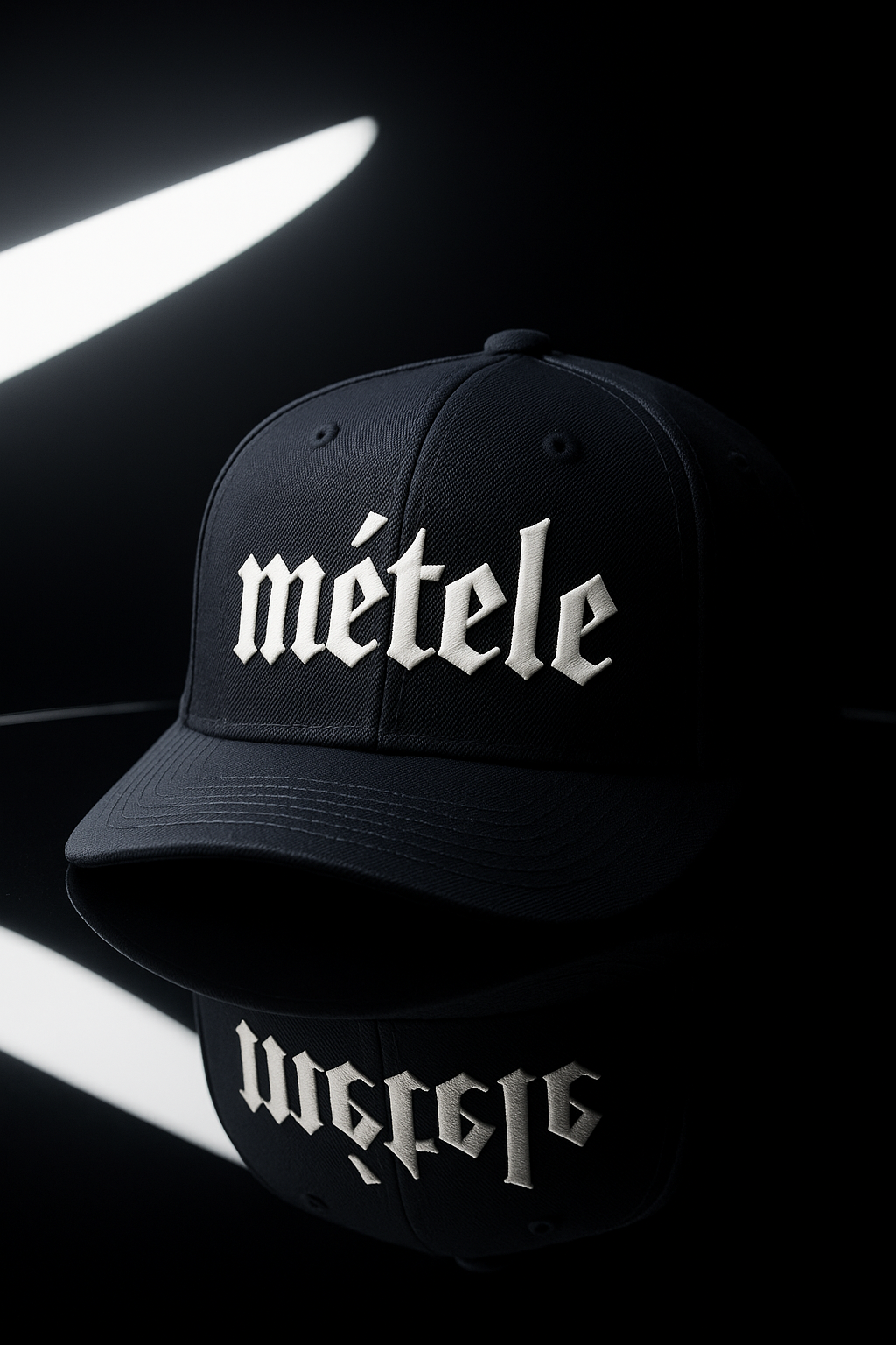 Météle Flat Bill Snapback Hat - Stylish Black Cap for Everyday Wear