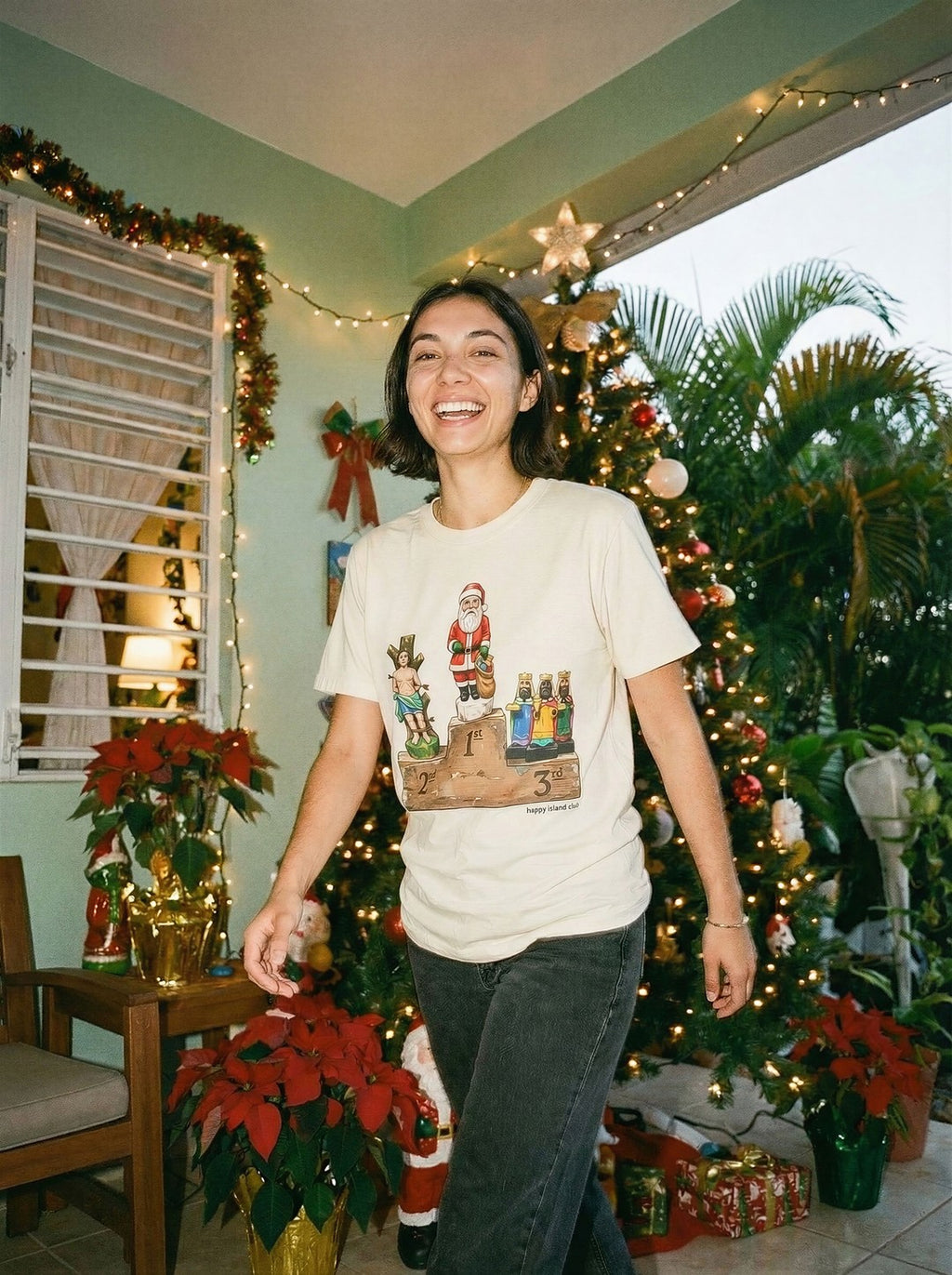 Holiday Spirit Placement - mockup_ODFhZWQzZmUtMThhYi00NjM3LWFlZWYtNjUzODIwOTc1Y2Jm_rosa_dynamic_20251123_130801_upscaled.jpg