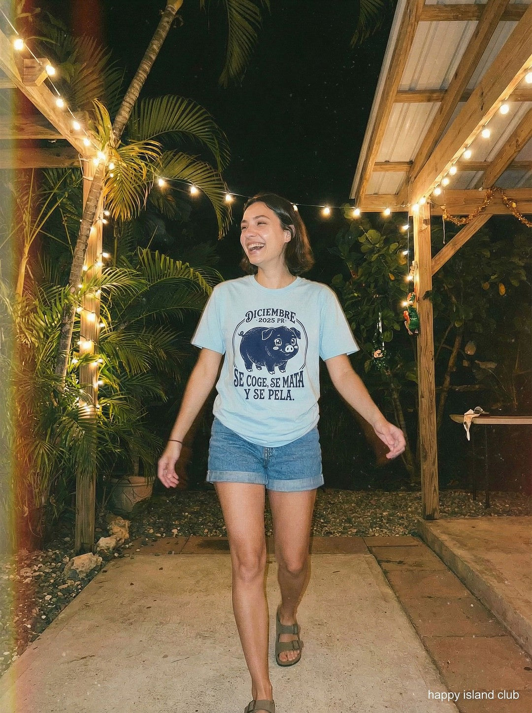 Pig Themed Festive T-Shirt - mockup_Y2E3OWRlZTQtN2M2Zi00NzMzLTk1ZDgtZjczZmQwYzZmN2Yx_rosa_dynamic_20251123_131927_upscaled.jpg