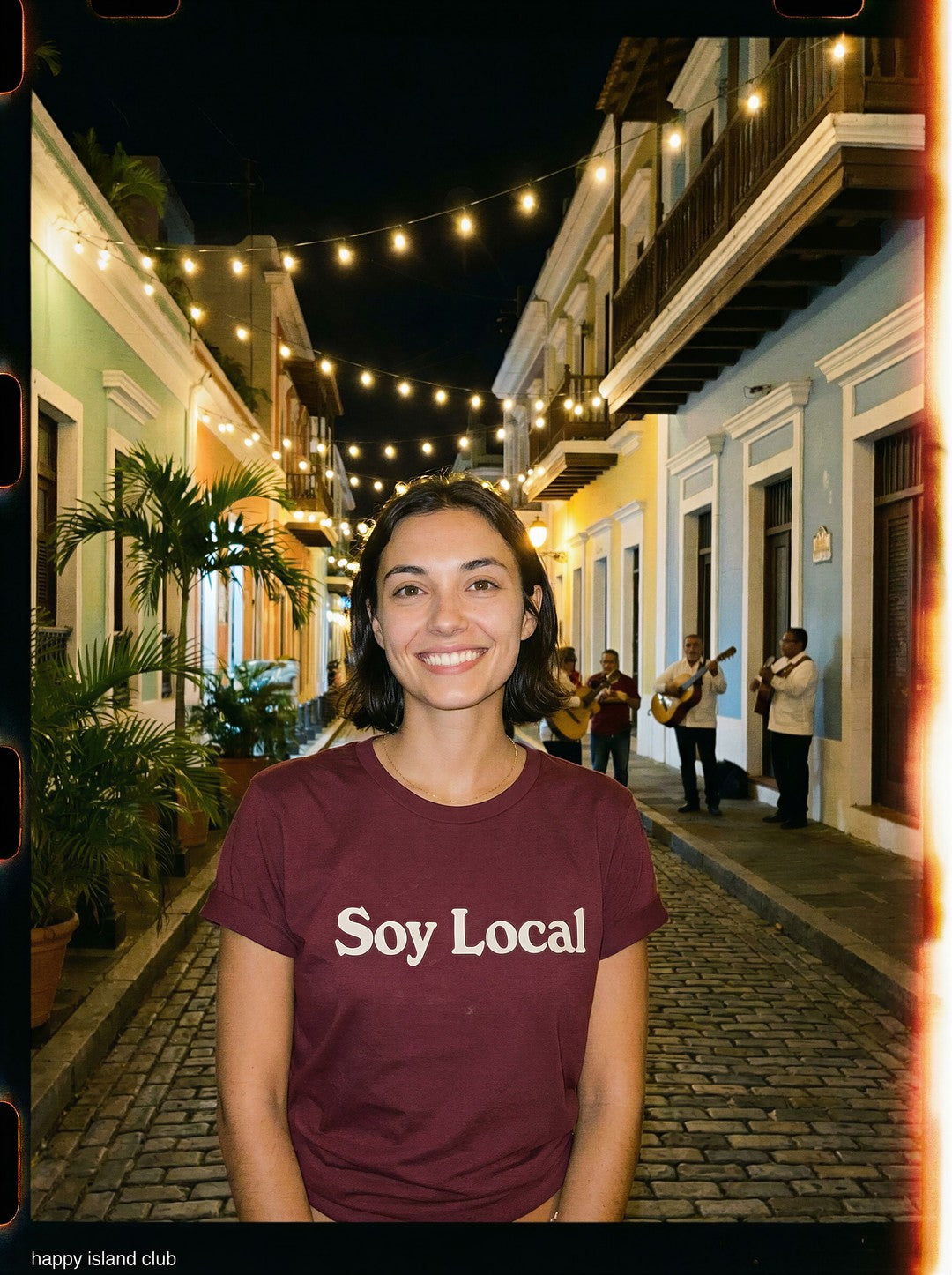 Soy Local - mockup_ZGY5Nzc0OWItODFiOC00ZGY4LWJjNDgtYzZiNjRkZGVkMDAx_rosa_hero_20251123_130735_upscaled.jpg