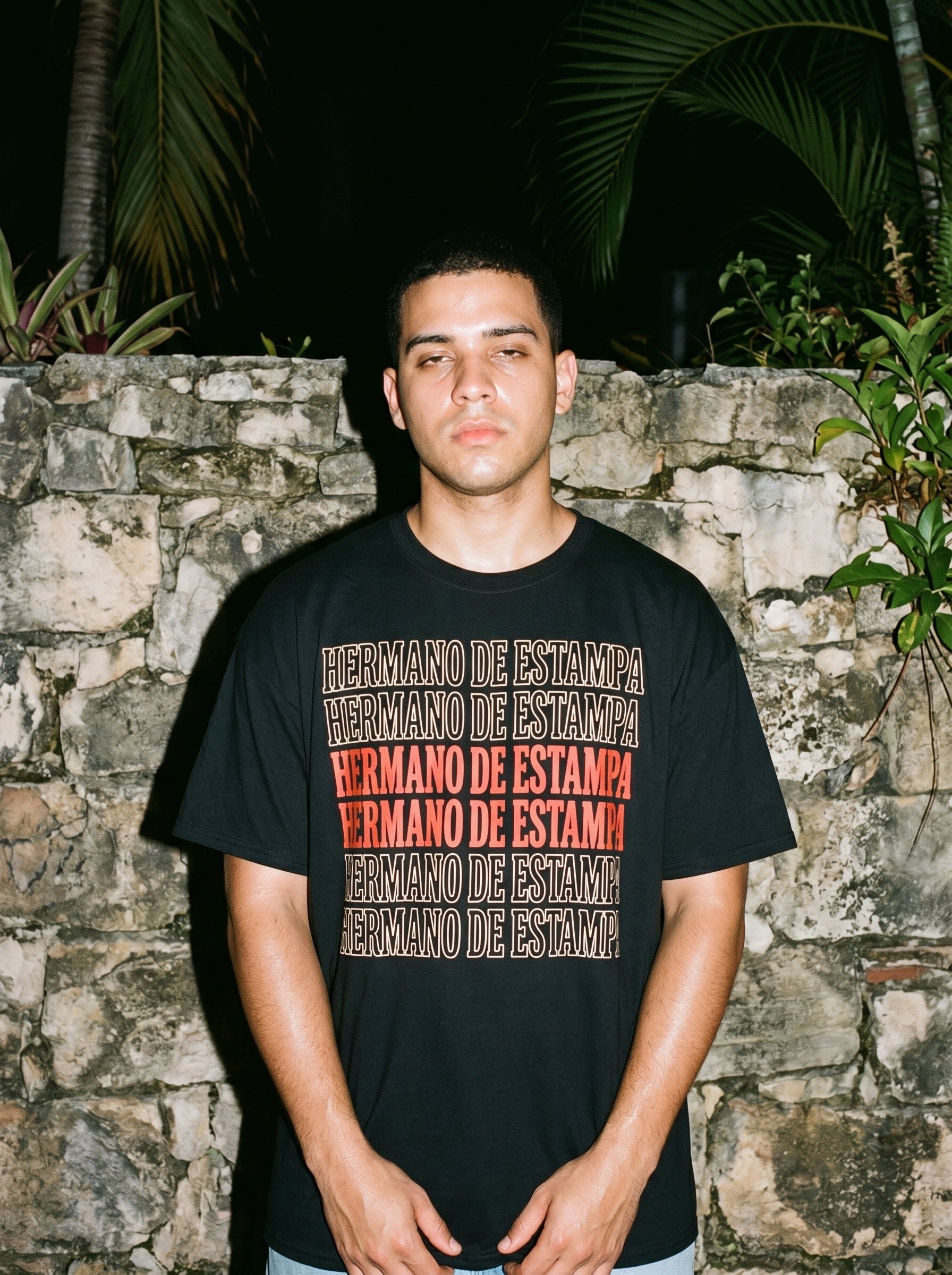 HERMANO DE ESTAMPA — on model
