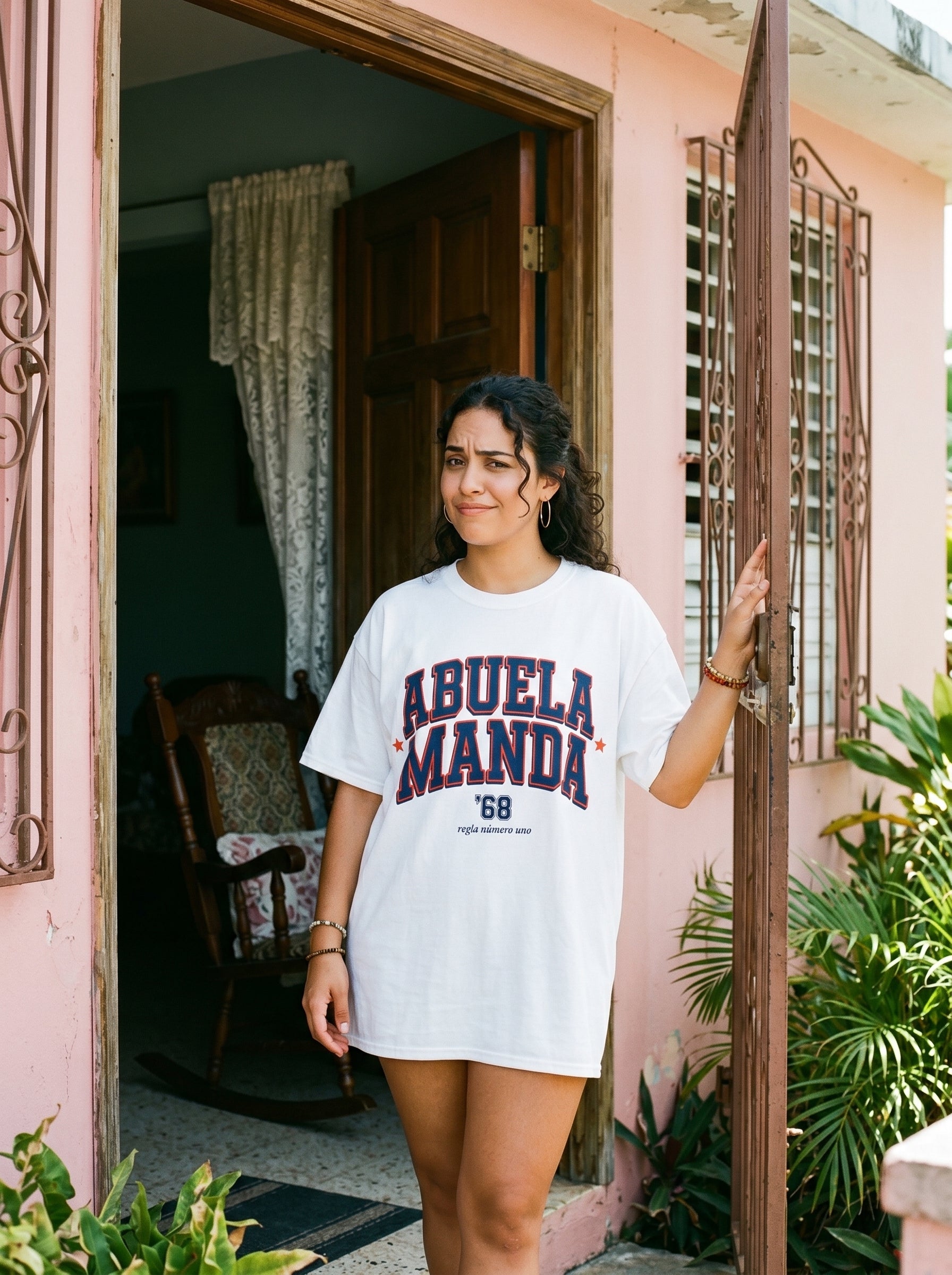 ABUELA MANDA — on model