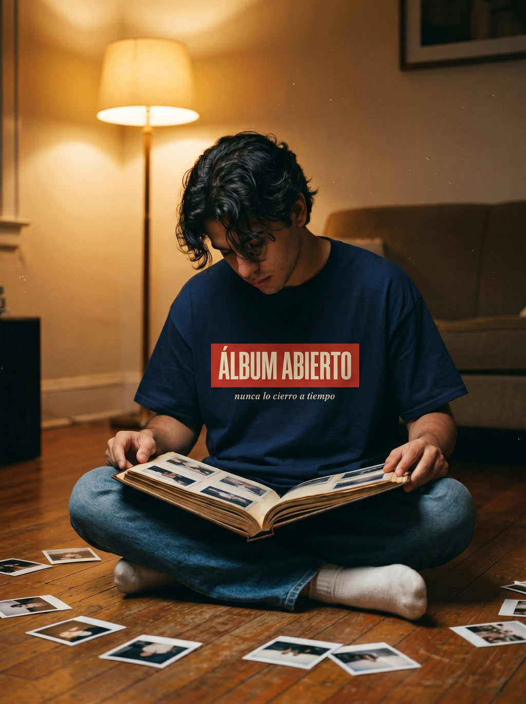 ÁLBUM ABIERTO — on model