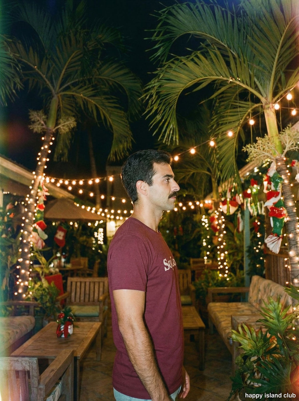 Soy Local - mockup_NWYwYjU5ODctMWE3Yi00YjZlLWEzYmQtMjdjNGM5ZjdiZTg2_sami_side_20251123_140253_upscaled.jpg