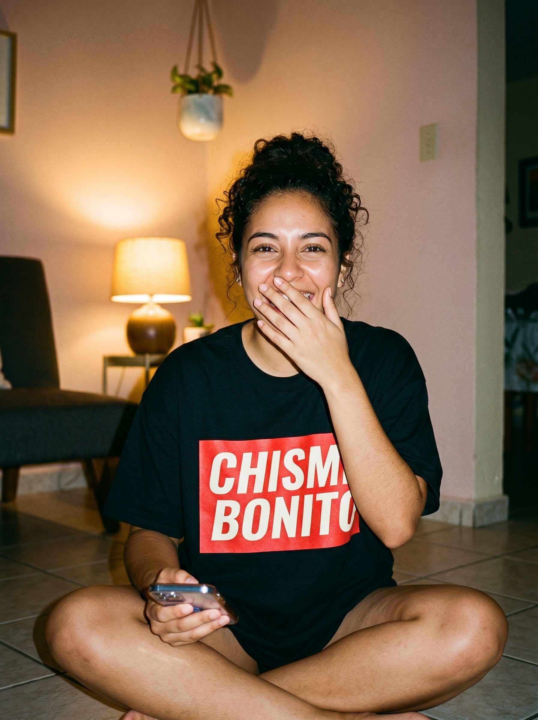 CHISME BONITO — on model
