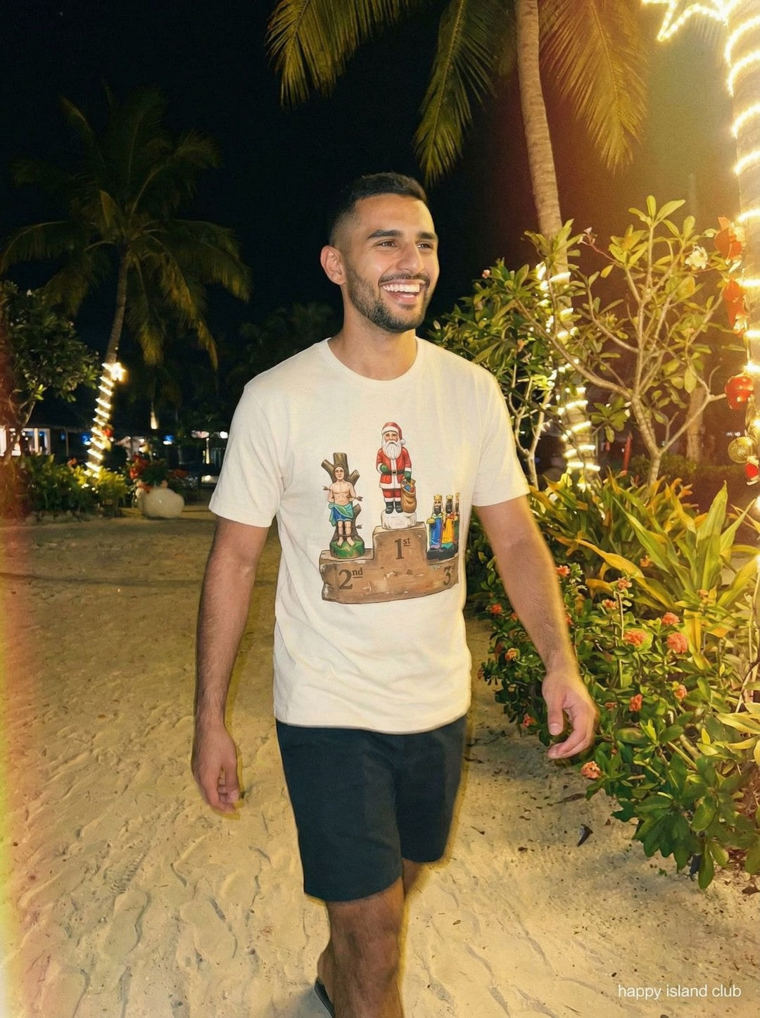 Holiday Spirit Placement - mockup_YzY4Y2M4NzItNDNlYS00MTcxLTlkODQtZmUyMTNlMzMyNzMw_carlos_dynamic_20251123_135557.jpg