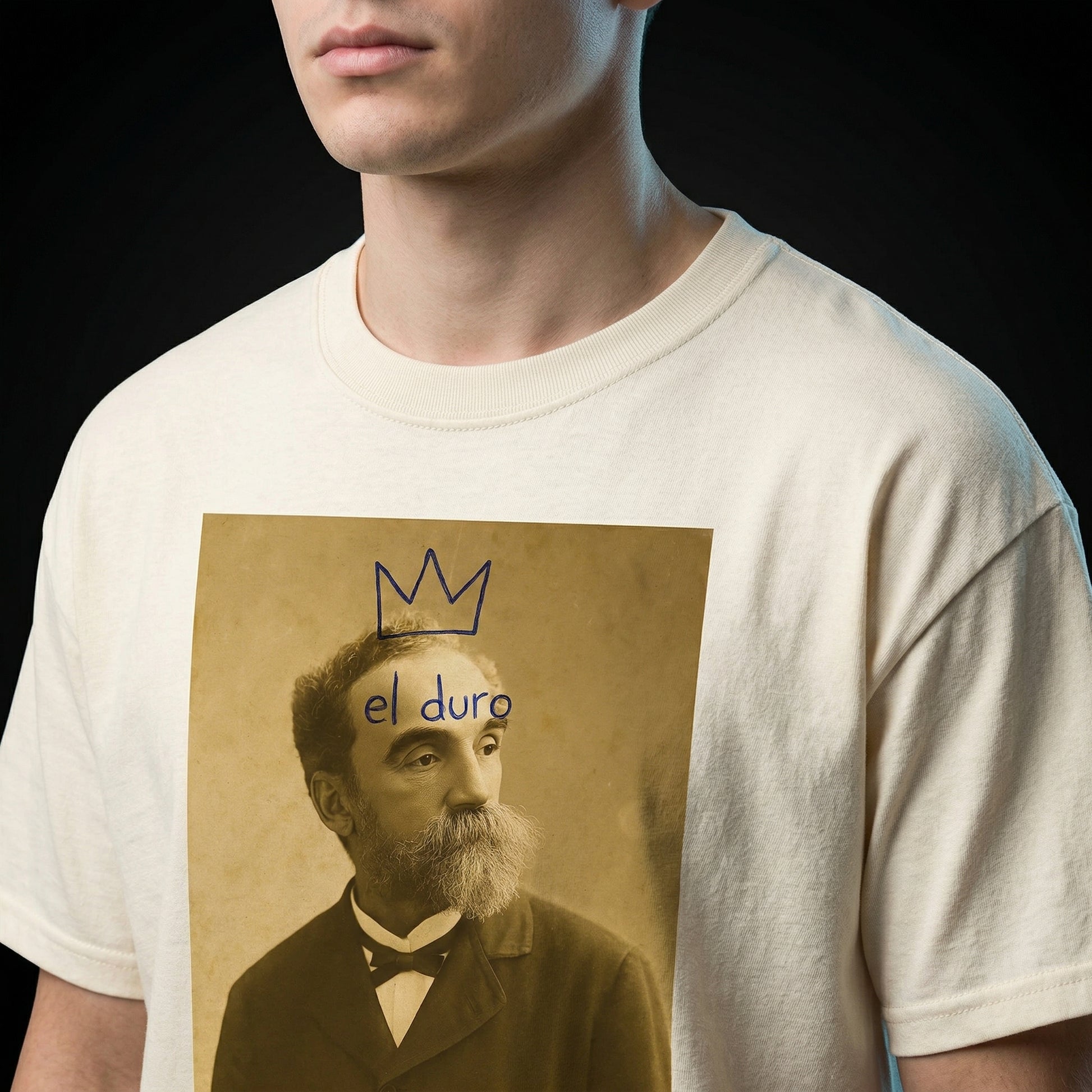 El Duro - Eugenio María de Hostos T-Shirt — el-duro-eugenio-mar-a-de-hosto-studio-04-collar-shoulder