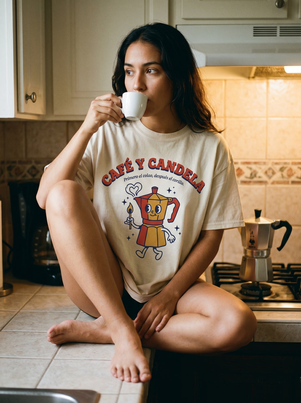 CAFÉ Y CANDELA — model