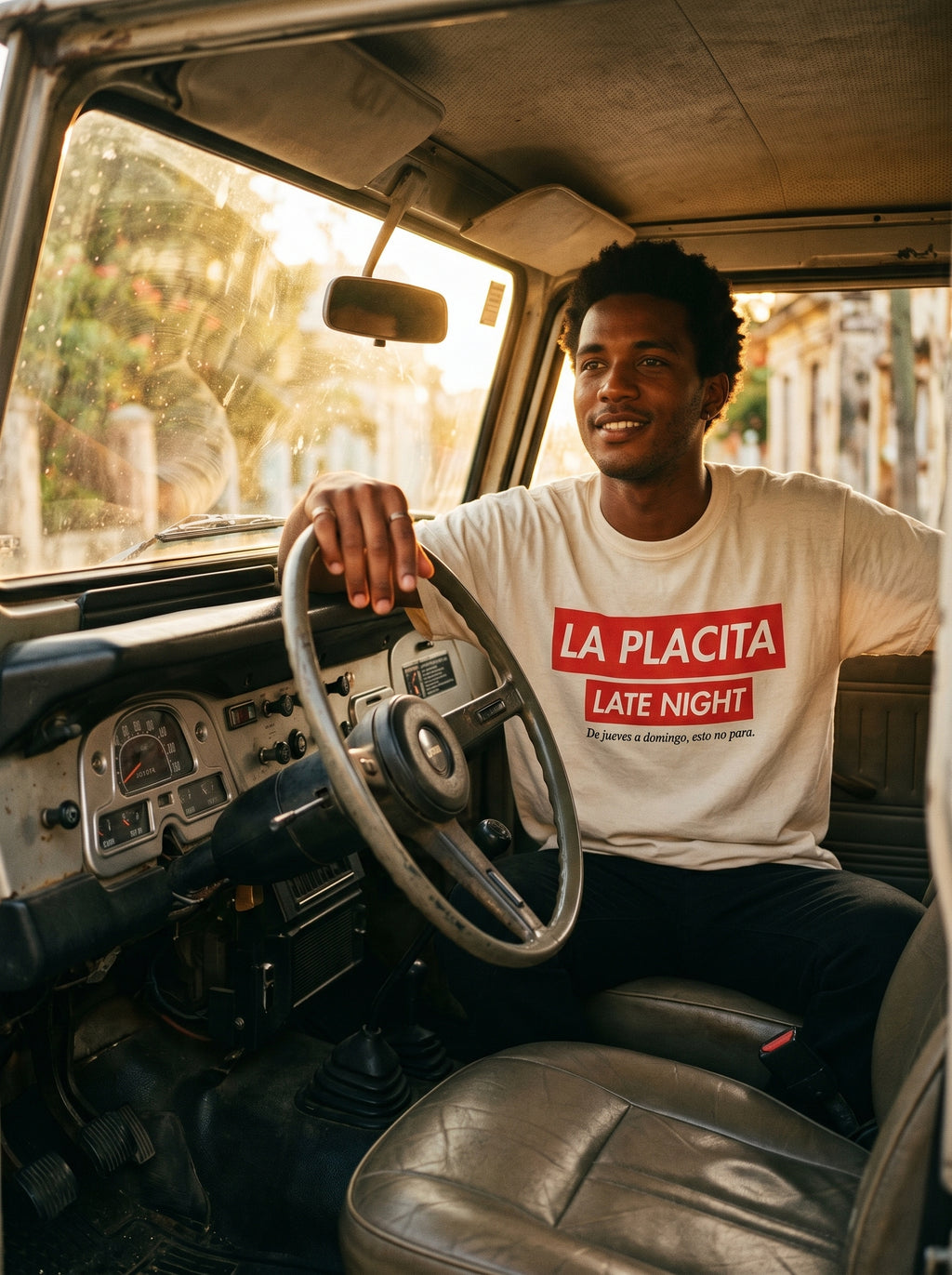 LA PLACITA LATE NIGHT - Model