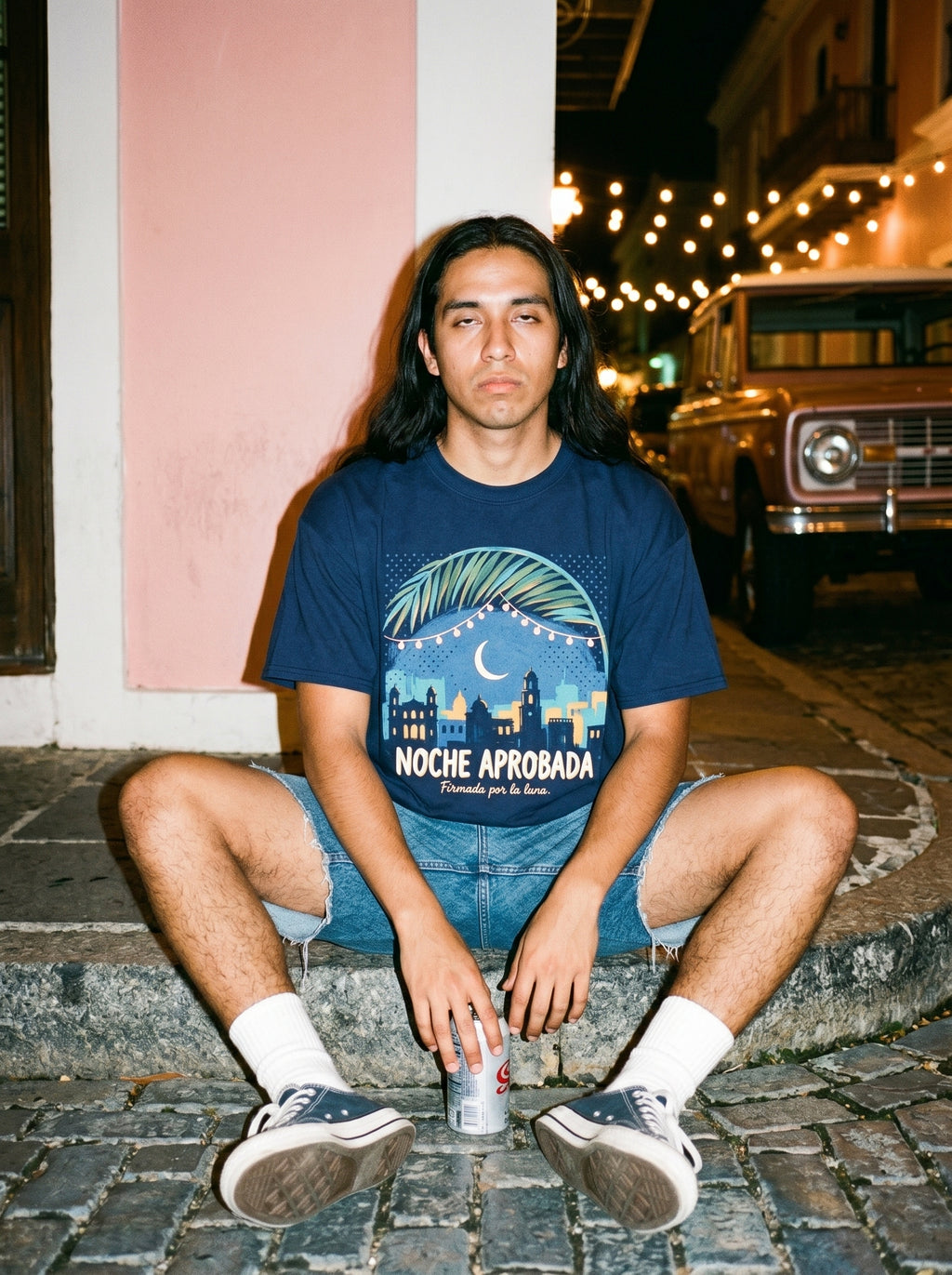 NOCHE APROBADA — on model