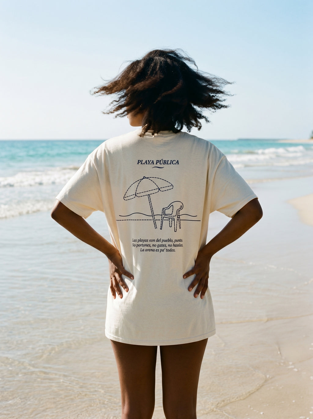 PLAYA PÚBLICA — on model