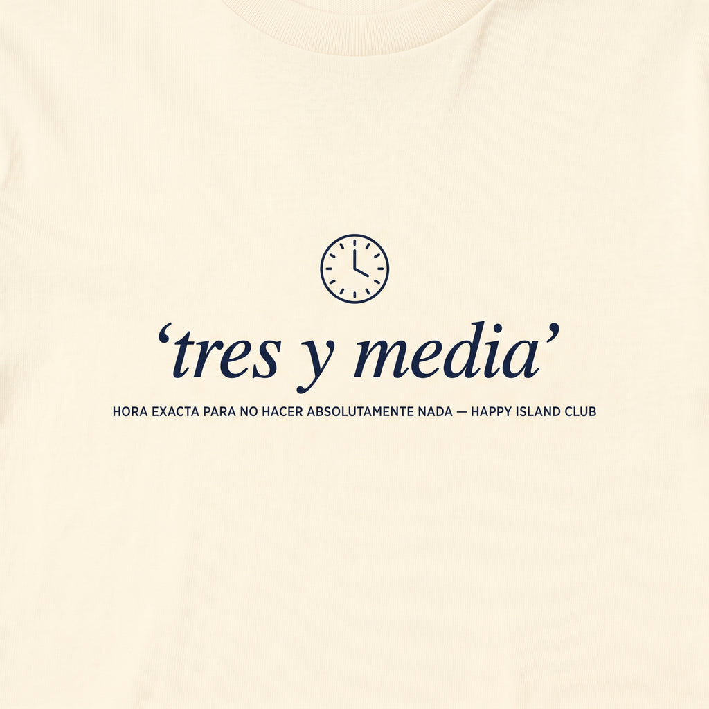 TRES Y MEDIA — design