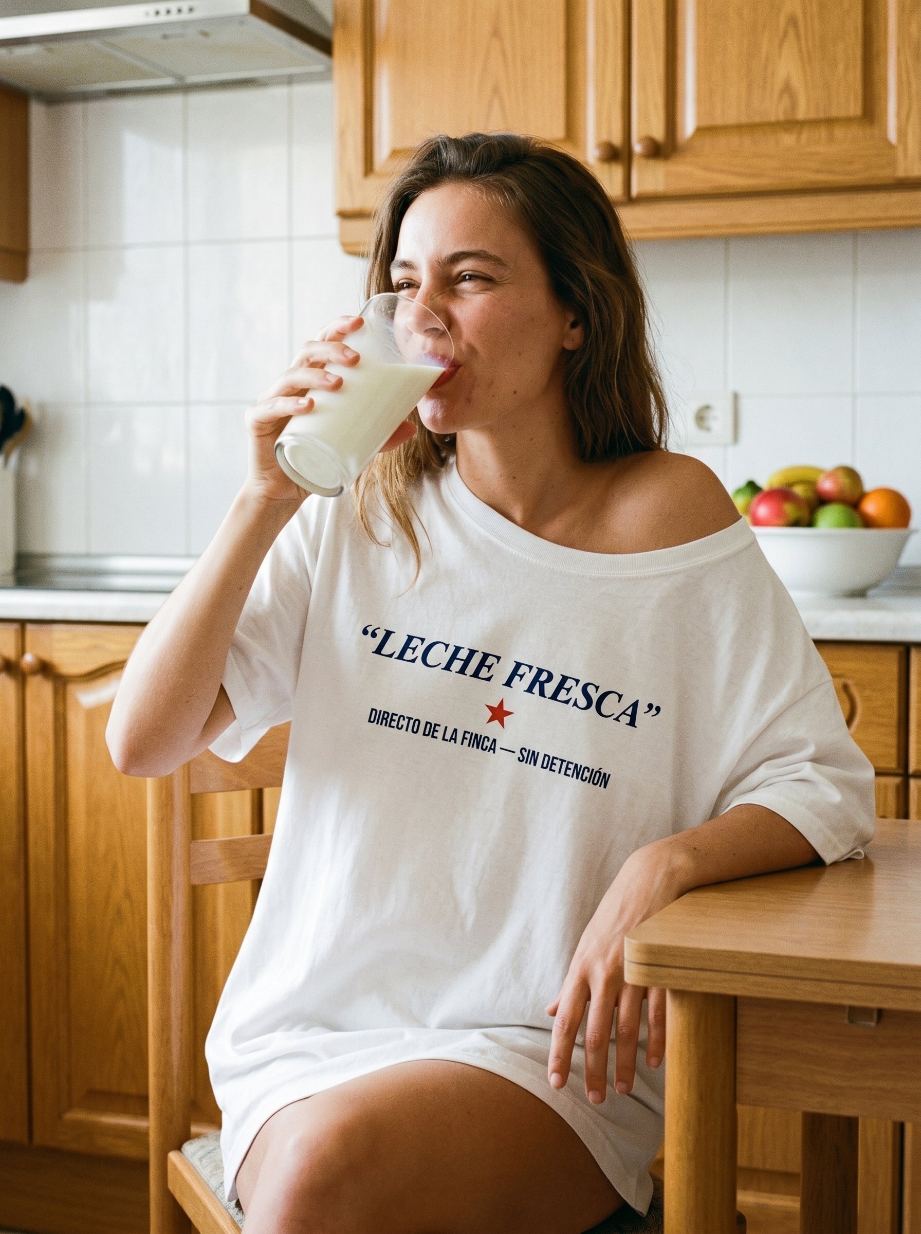 LECHE FRESCA — on model