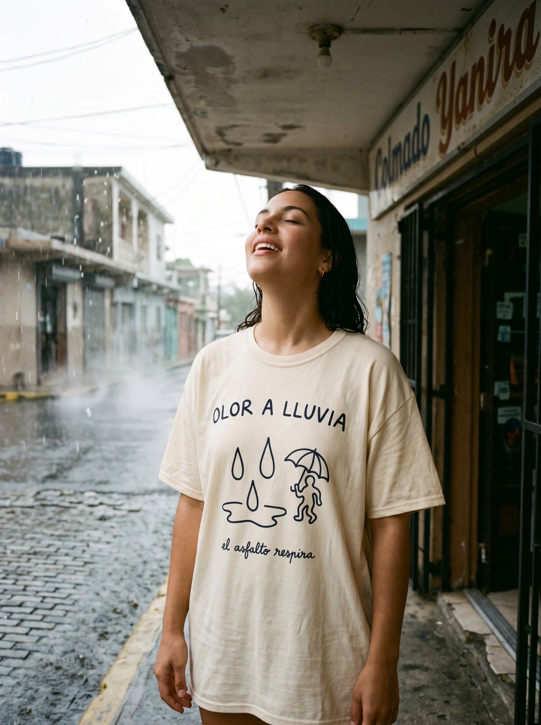 OLOR A LLUVIA — on model