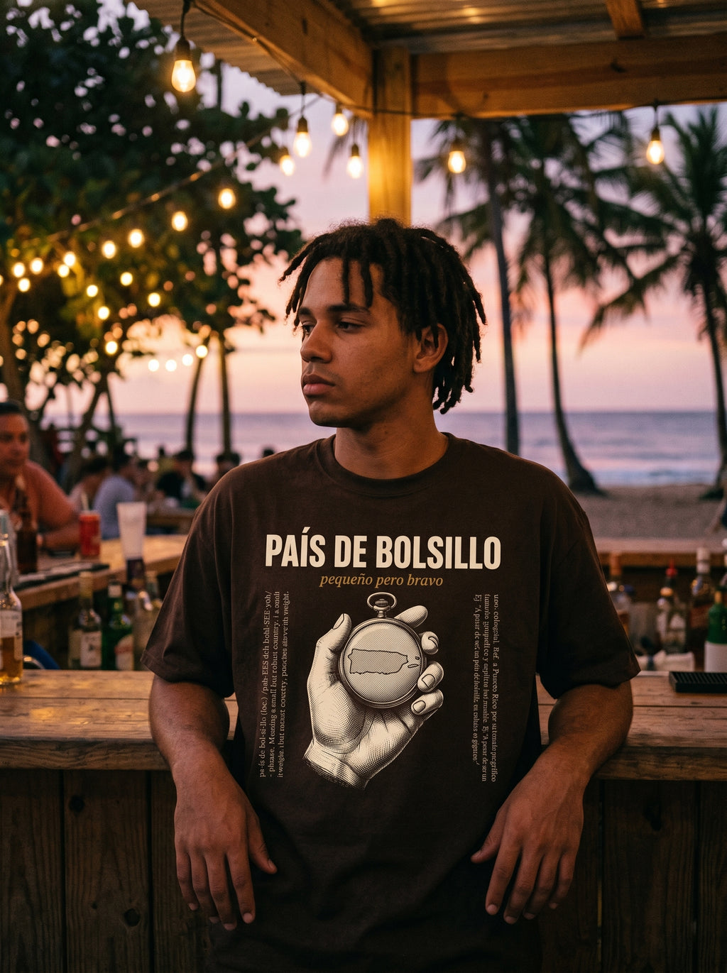PAÍS DE BOLSILLO — on model