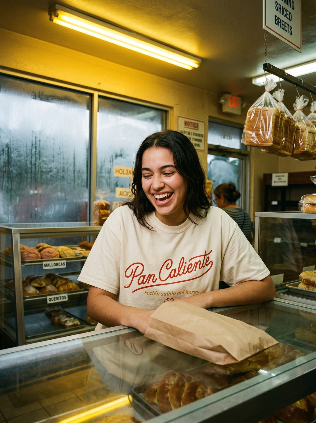 PAN CALIENTE — on model
