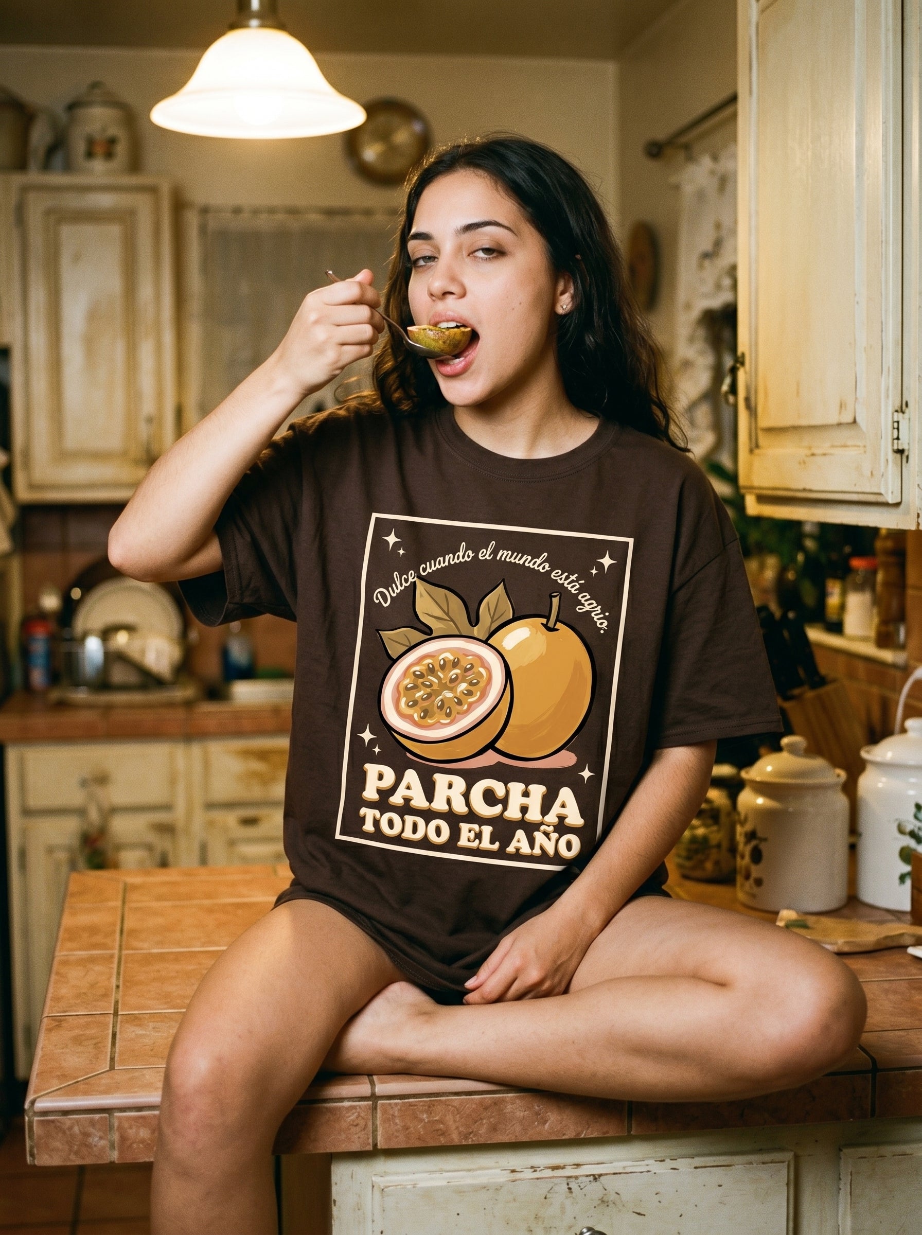 PARCHA TODO EL AÑO — model mockup