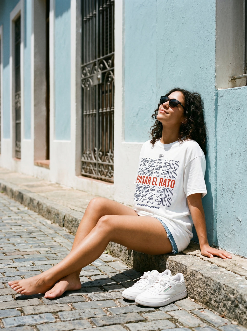 PASAR EL RATO — model
