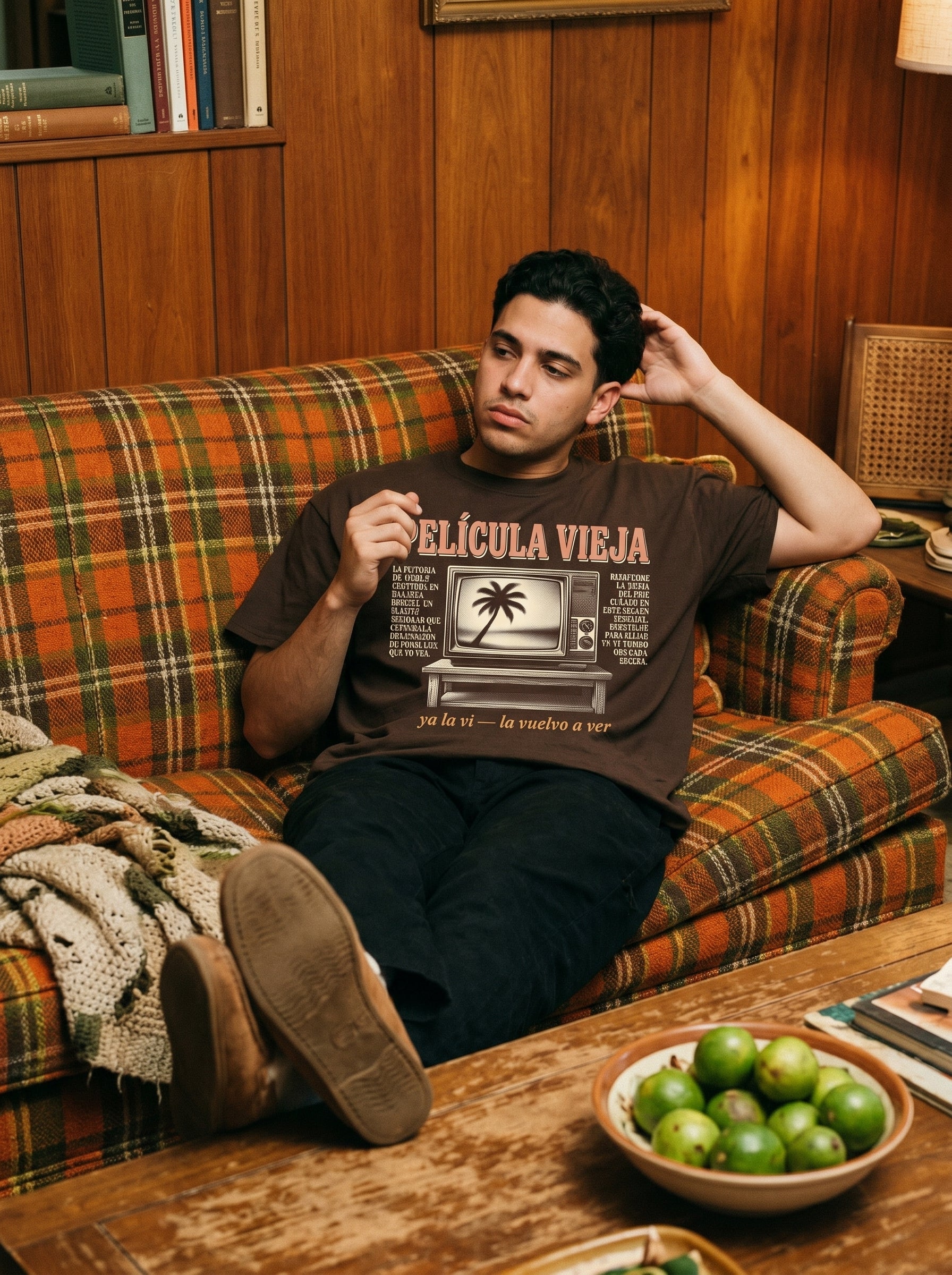PELÍCULA VIEJA — on model